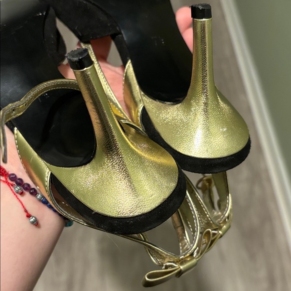 Gold Bow & Black D'orsay High Heels Slingback - Picture 7 of 7